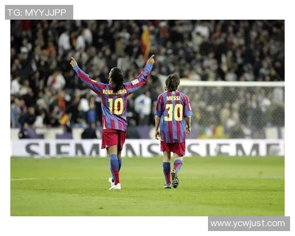 美国足球左边锋球员有哪些知名代表人物及其职业生涯成就分析